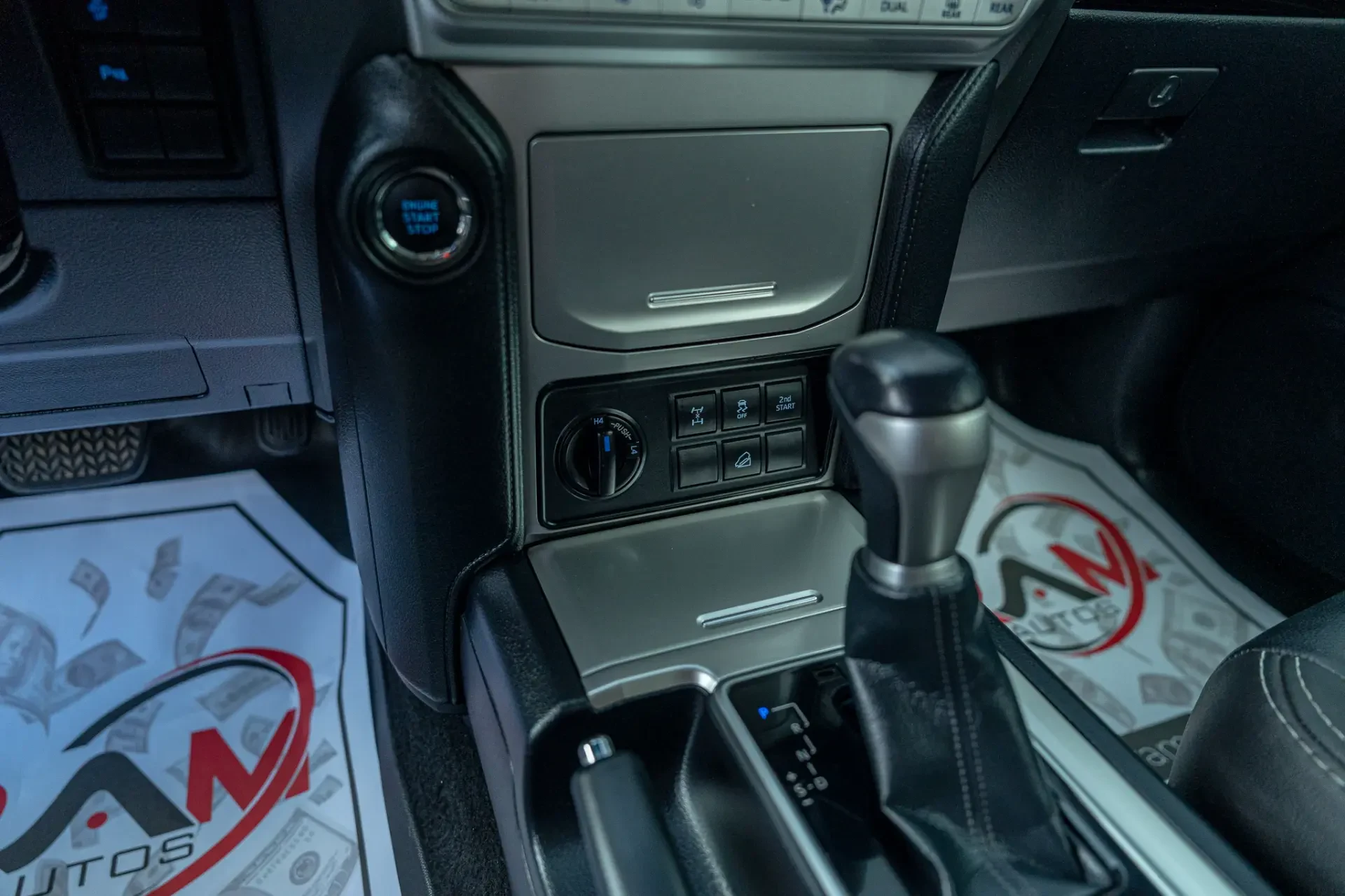 Toyota Land Cruiser Prado TXL 2024 - Imagen 6